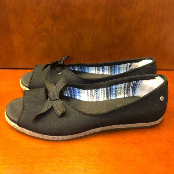 UGG Australia Shoes - UGG Australia Marleigh Women's Black Canvas Peep